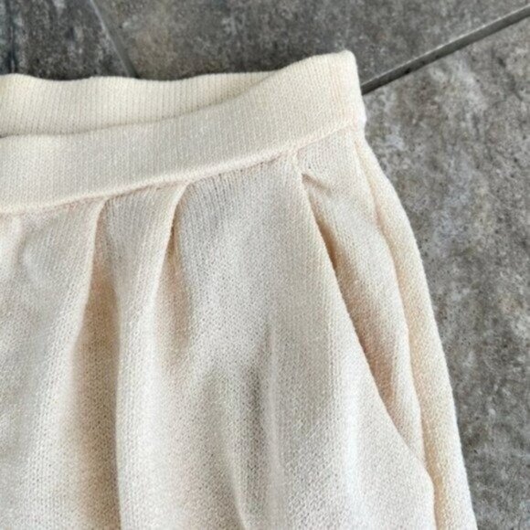 St. John Vintage Santana Knit High Waist Shorts Size 12 With Pockets Beige - Picture 5 of 13